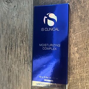 Is clinical moisturizing complex